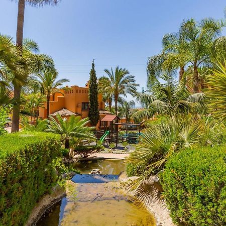 Garden Suite Beach & Relax Sitio de Calahonda エクステリア 写真