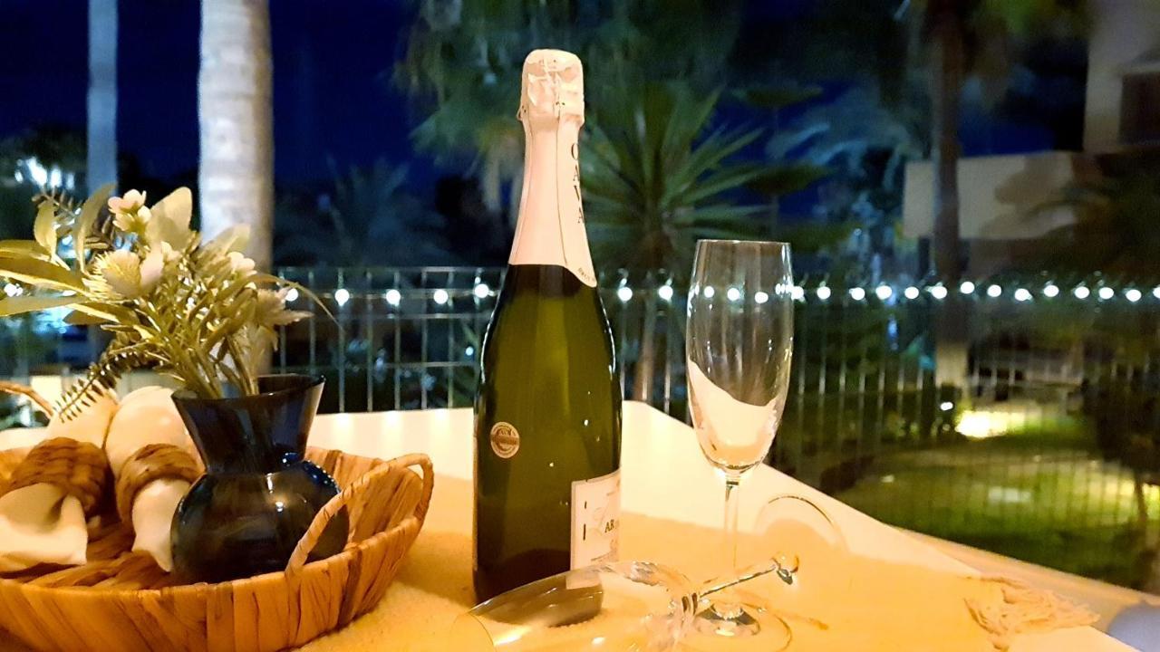 Garden Suite Beach & Relax Sitio de Calahonda エクステリア 写真