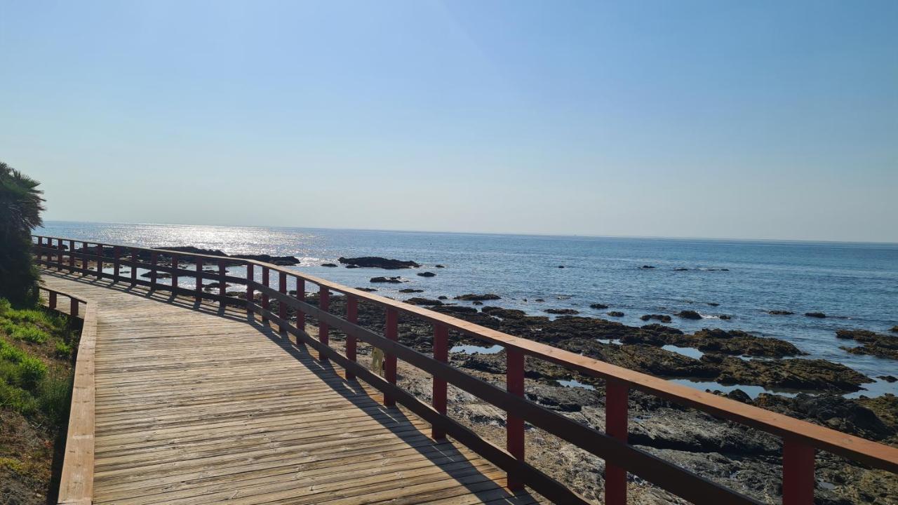 Garden Suite Beach & Relax Sitio de Calahonda エクステリア 写真