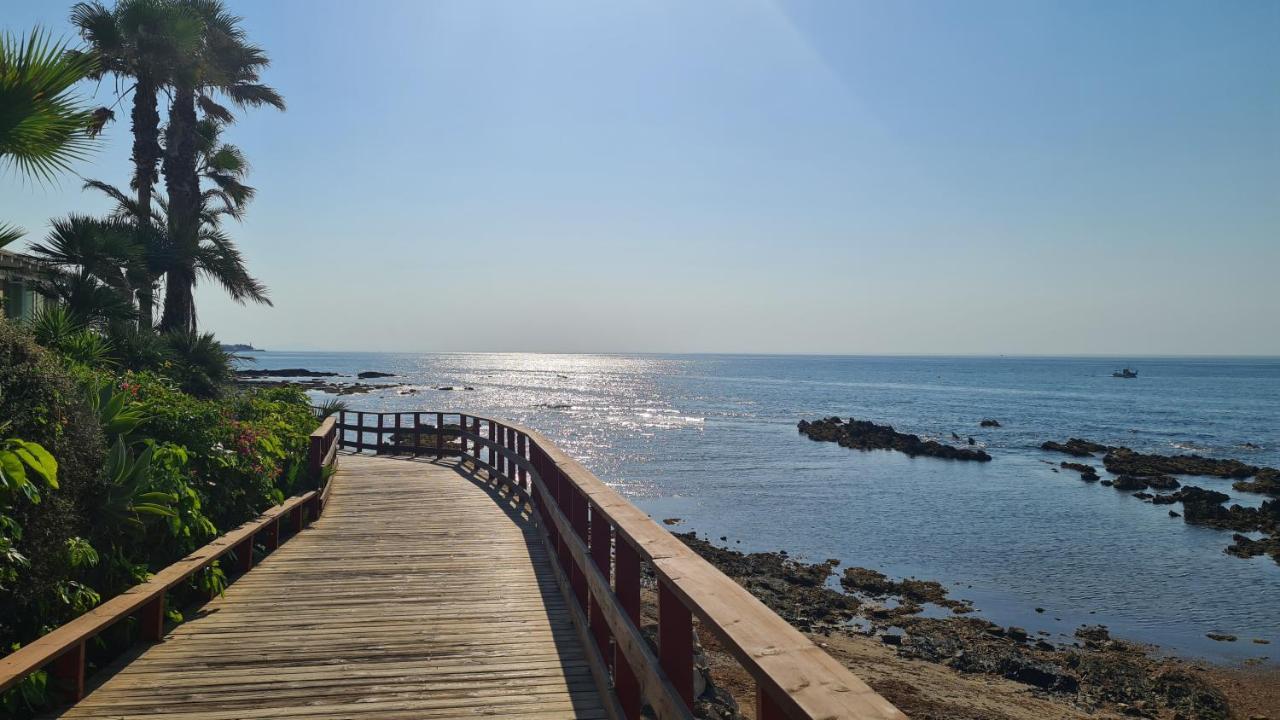 Garden Suite Beach & Relax Sitio de Calahonda エクステリア 写真